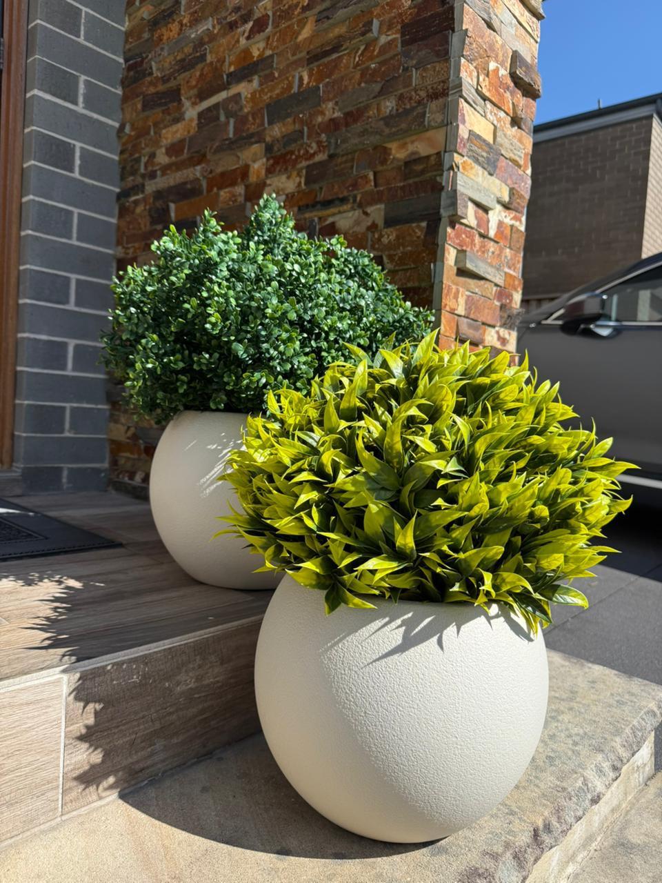 Faux Weatherproof Boxwood Topiary Balls with Spike